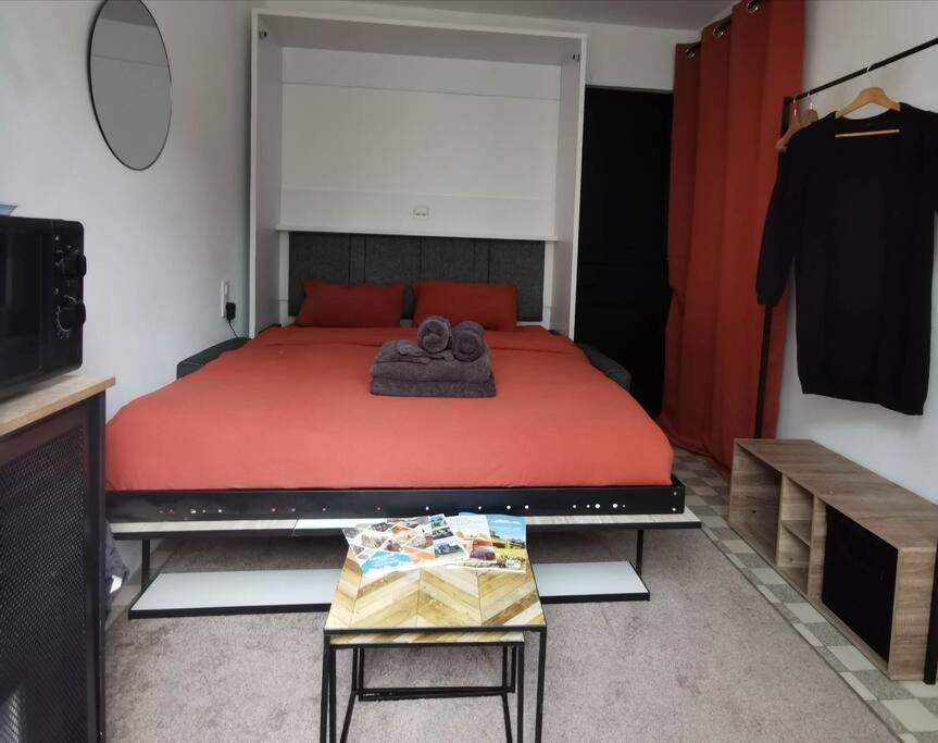 Chambre 2 Pas Du Centre-Ville Gisors Eksteriør billede